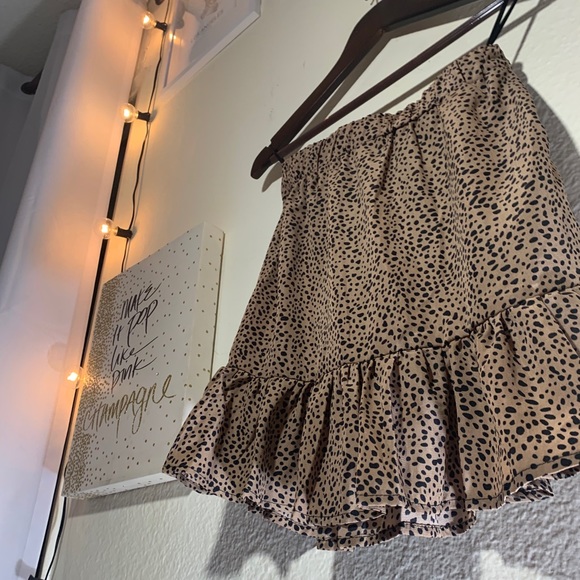 Small cheetah print skirt with bow front - Picture 3 of 10
